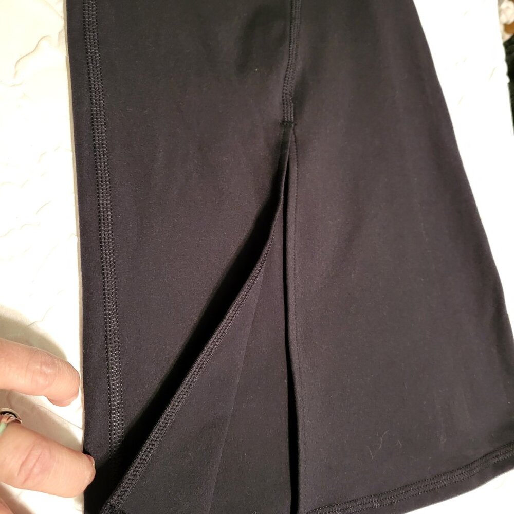 JoyLab Black Two-Piece Crop Top & Flared Pants with White Trim - Picture 11 of 12